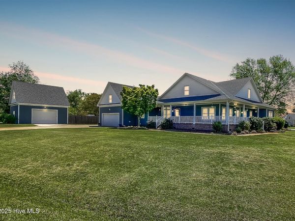 106 Sound Shore Drive, Currituck, NC 27929