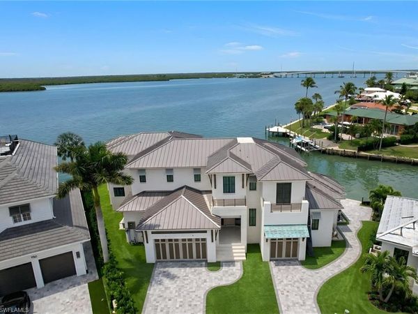983 Sundrop CT, MARCO ISLAND, FL 34145