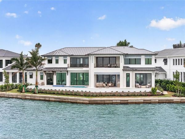 983 Sundrop CT, MARCO ISLAND, FL 34145