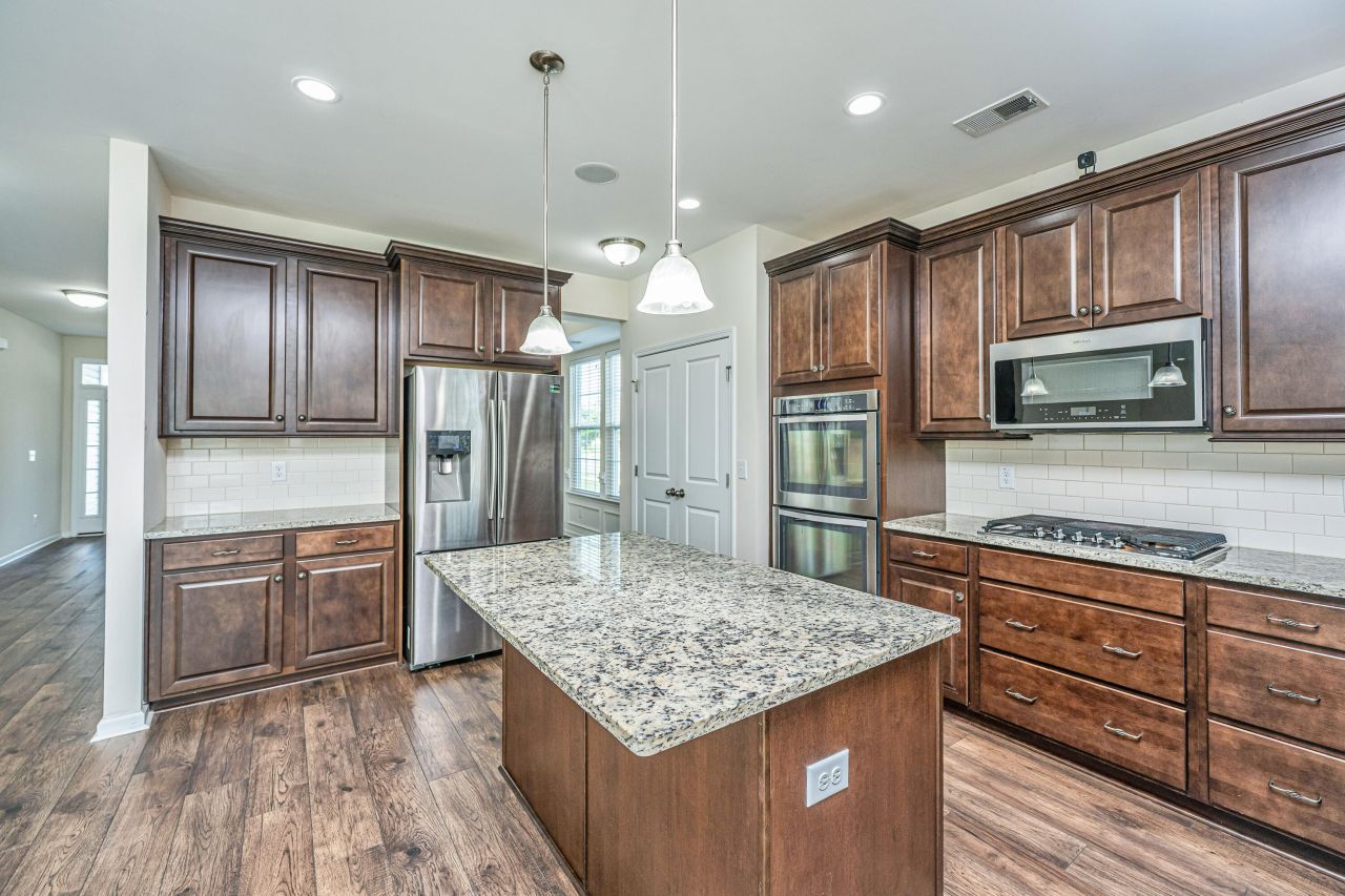 201 Bigleaf Court Photo 16