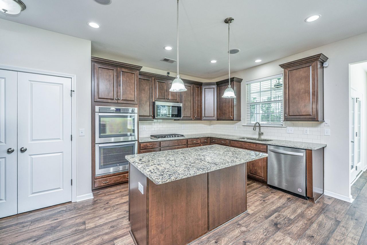 201 Bigleaf Court Photo 18