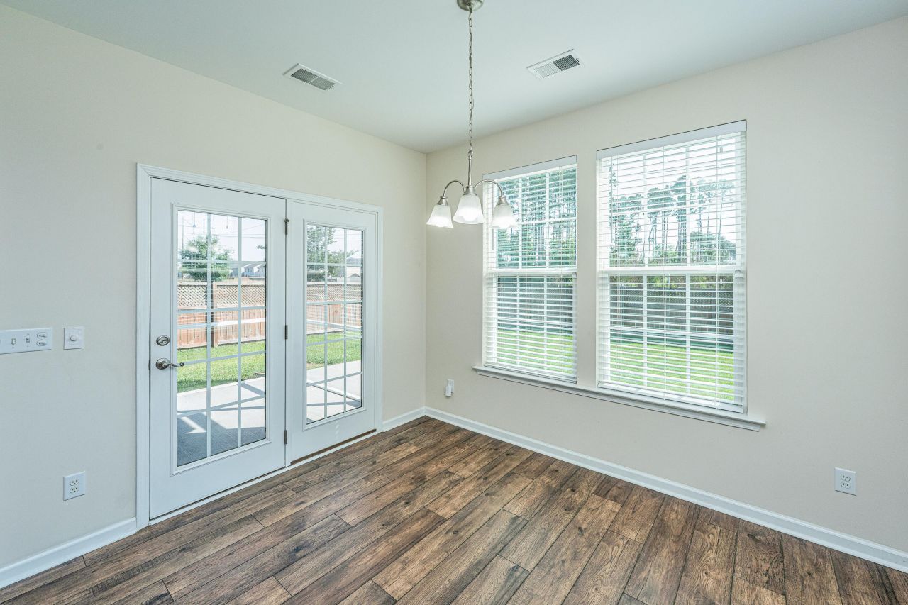 201 Bigleaf Court Photo 23