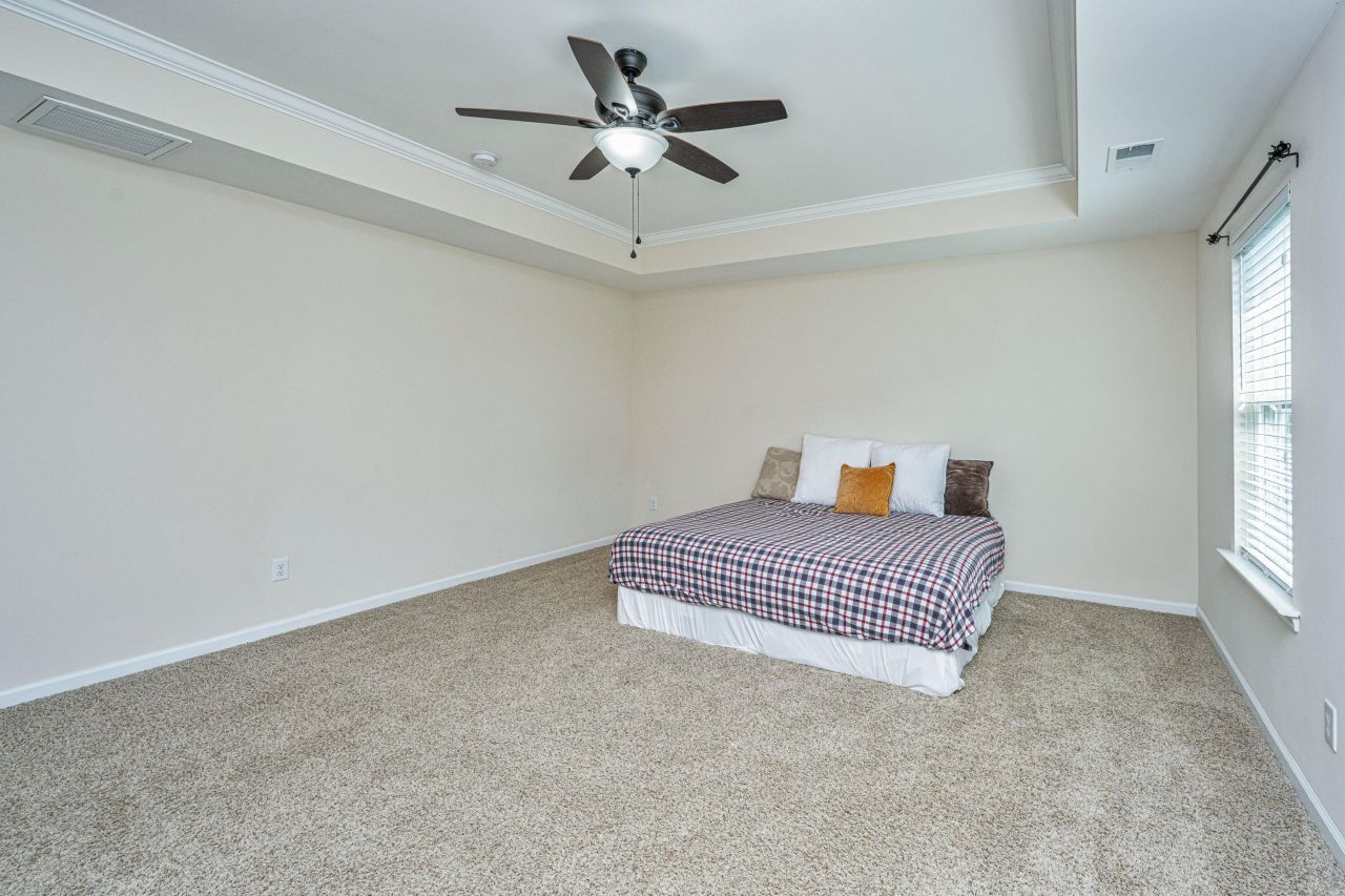 201 Bigleaf Court Photo 28