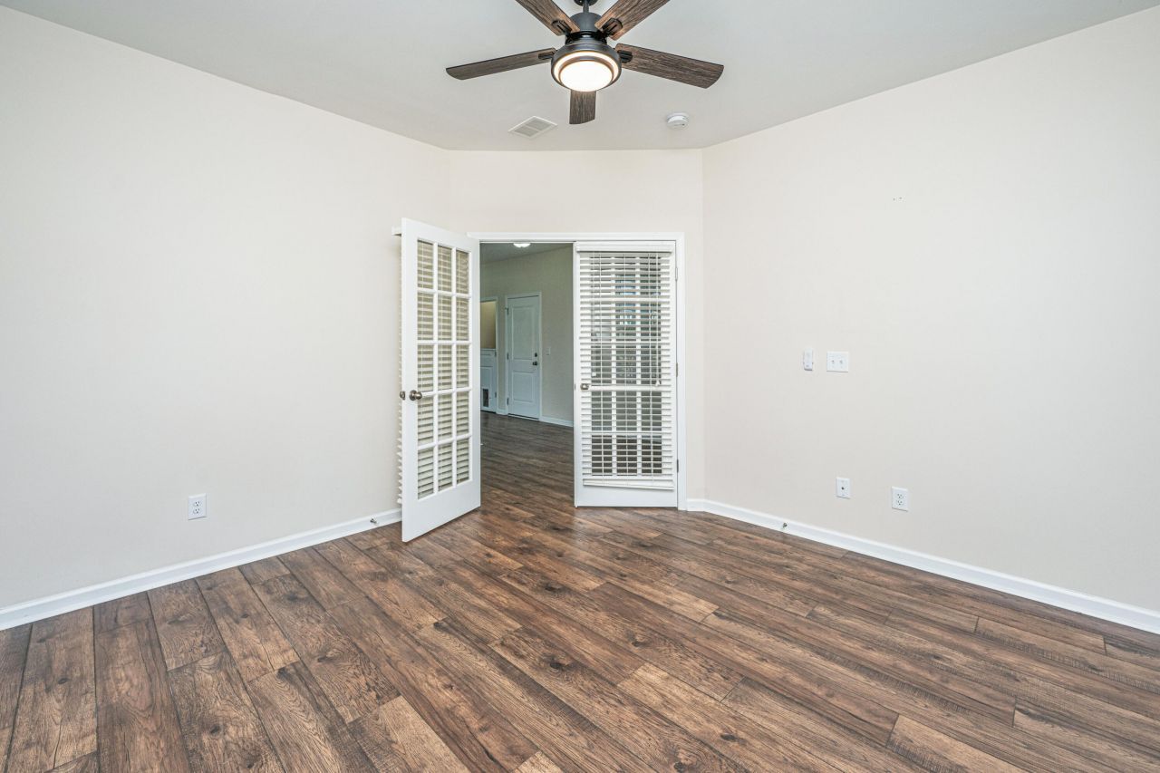 201 Bigleaf Court Photo 28