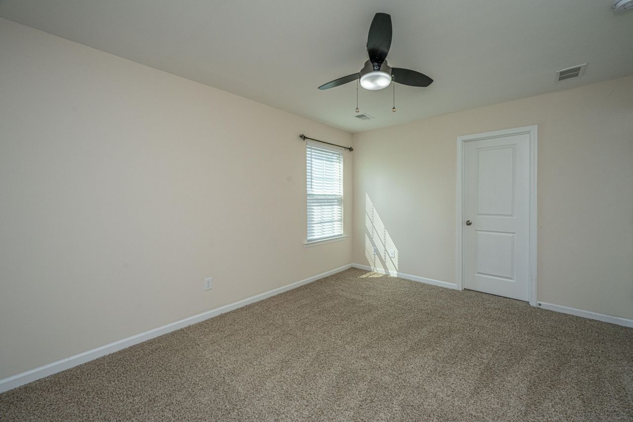 201 Bigleaf Court Photo 39