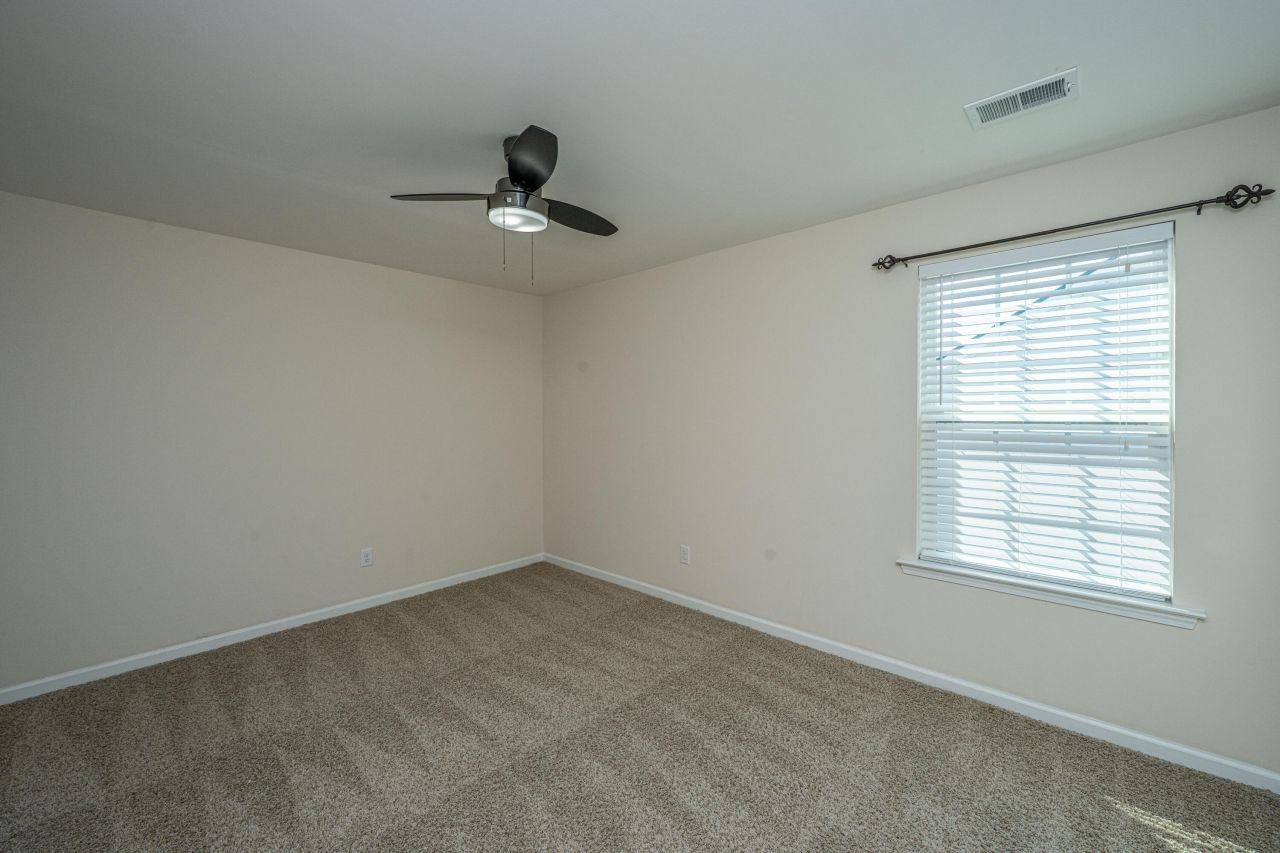 201 Bigleaf Court Photo 42