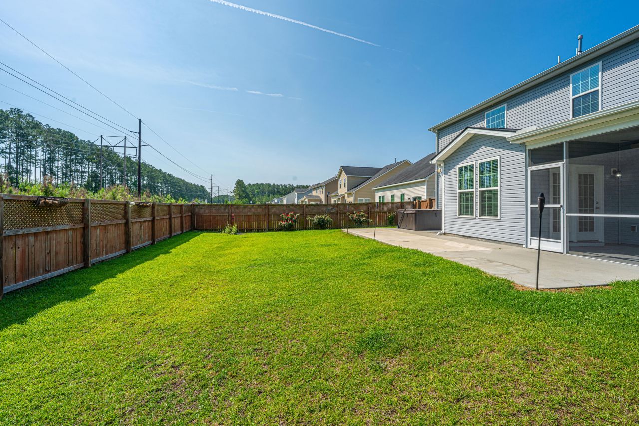 201 Bigleaf Court Photo 51