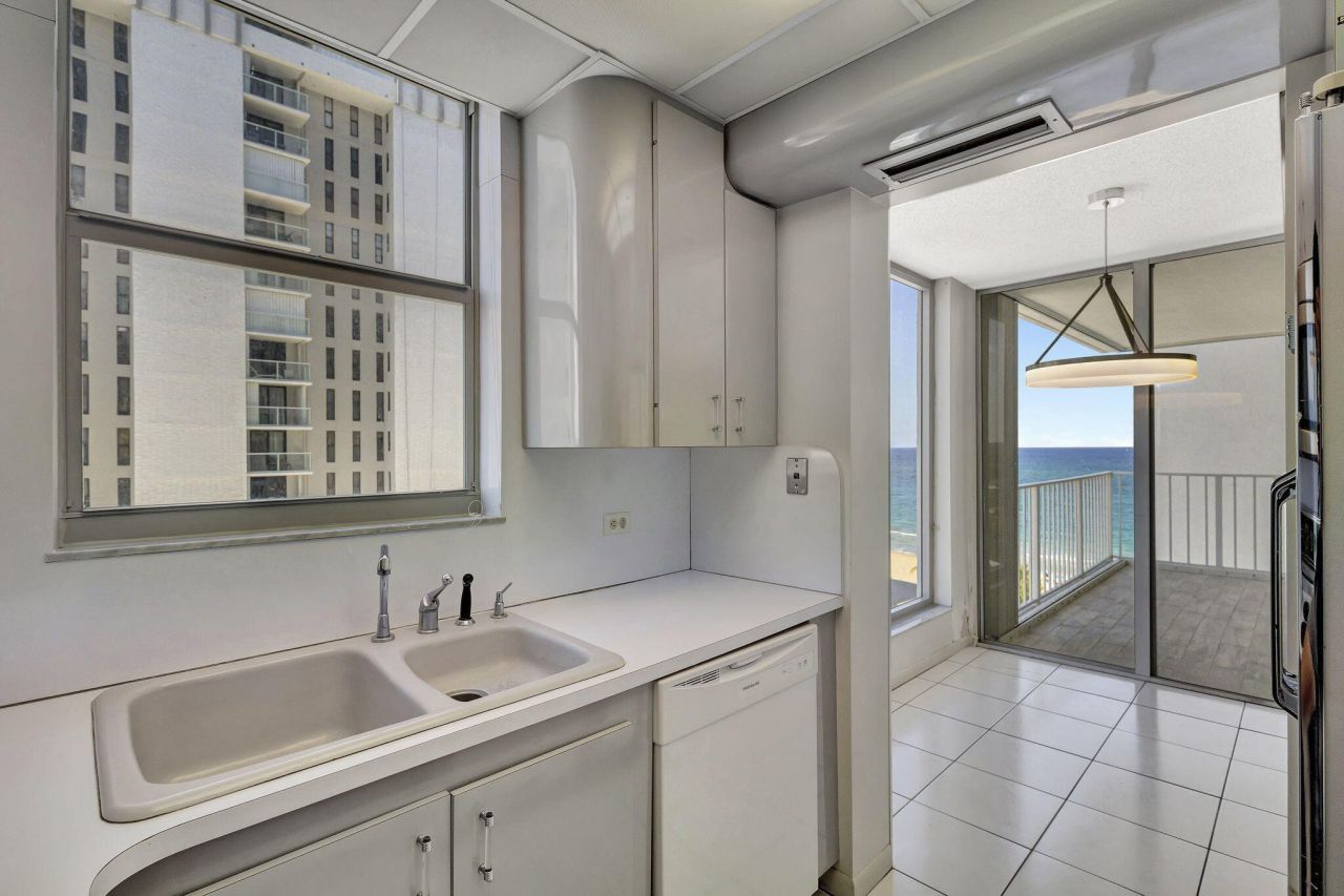 1010 S Ocean Boulevard, Unit 914, Pompano Beach, FL 33062 Photo