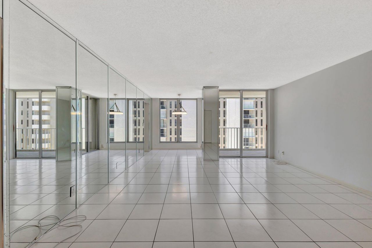 1010 S Ocean Boulevard, Unit 914, Pompano Beach, FL 33062 Photo