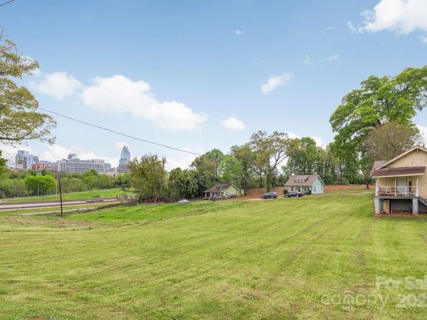 1326 W 6th Street, Charlotte, NC 28216