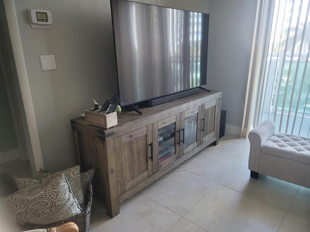 3000 S Ocean Drive, Unit 302, Hollywood, FL 33019 Photo