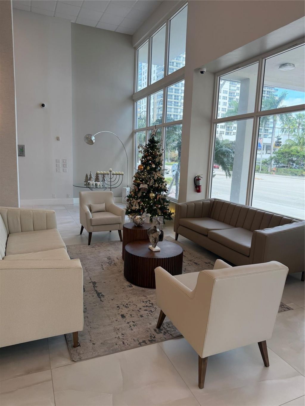 3000 S Ocean Drive, Unit 302, Hollywood, FL 33019 Photo