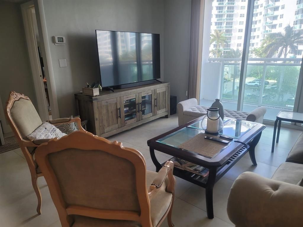 3000 S Ocean Drive, Unit 302, Hollywood, FL 33019 Photo