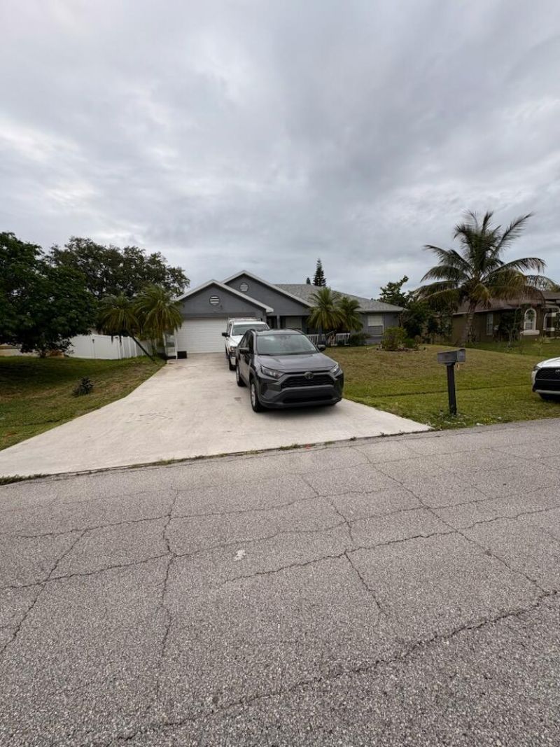 592 NW Turton Terrace, Port Saint Lucie, FL 34983 Photo