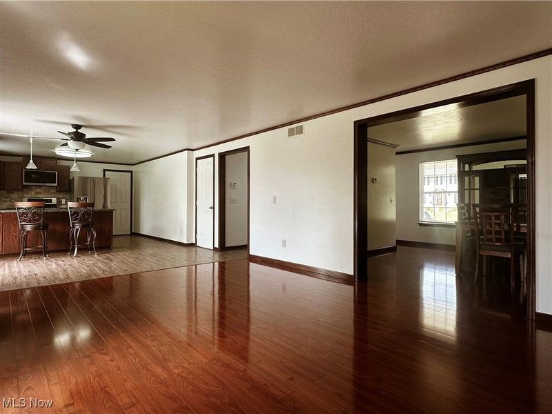 95 Cheyenne Drive, Girard, OH 44420 Photo 8