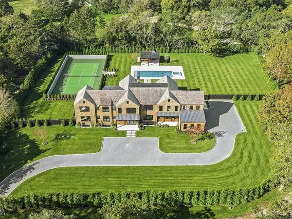 150 Edge Of Woods Road, Southampton, NY 11968