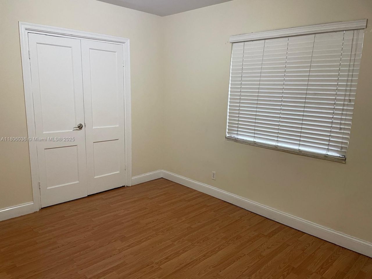 815 W 40 Street, Unit 4, Miami Beach, FL 33140 Photo