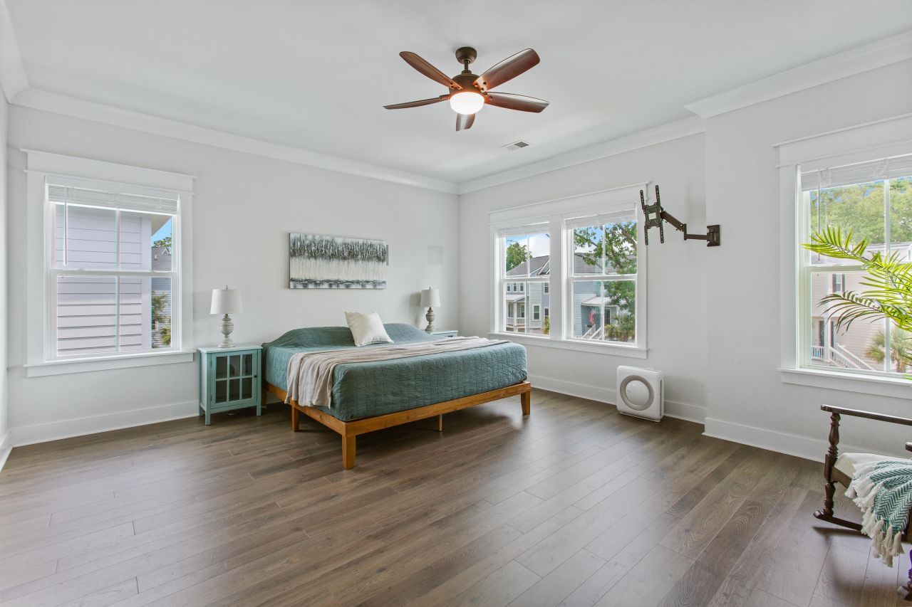 840 Forrest Drive Photo 17