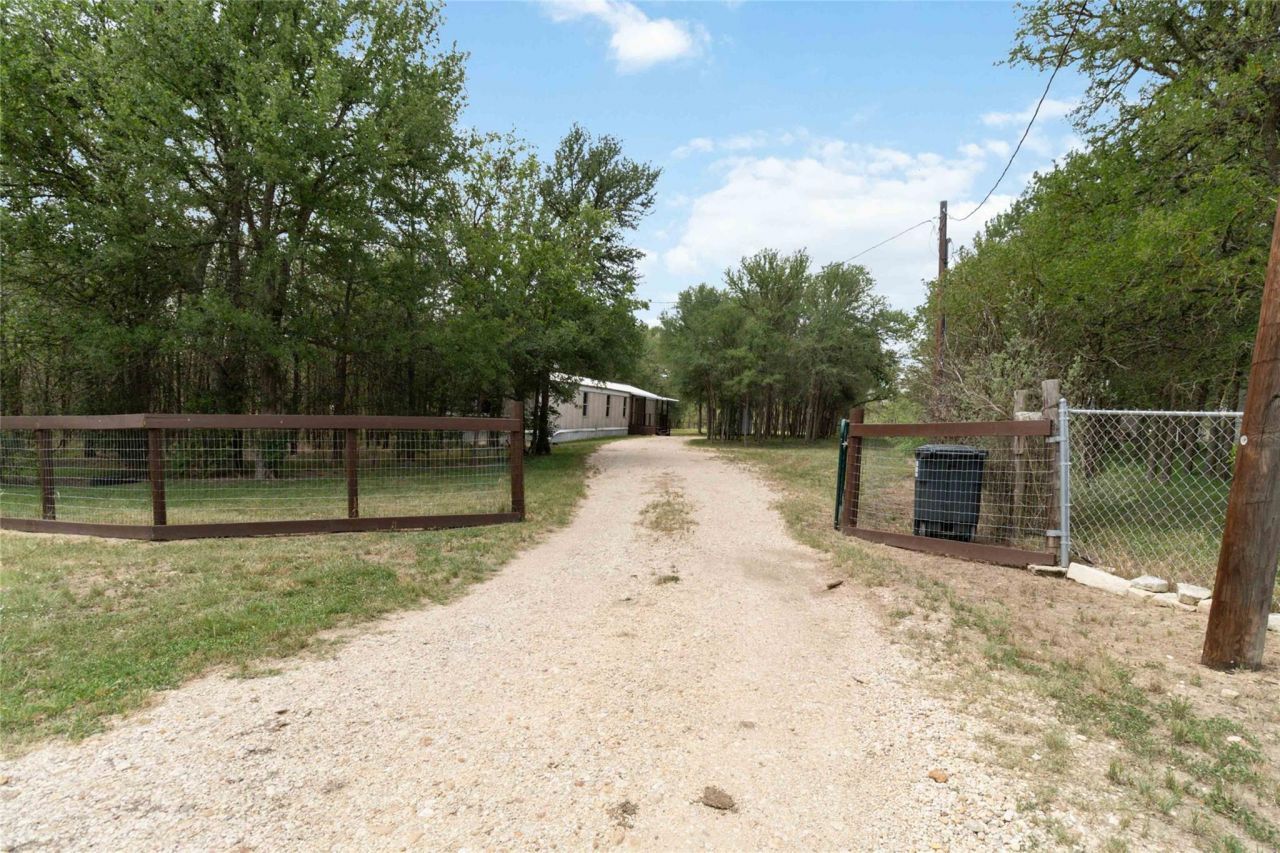 153 Cherylton Dr, Red Rock, TX 78662 Main Photo