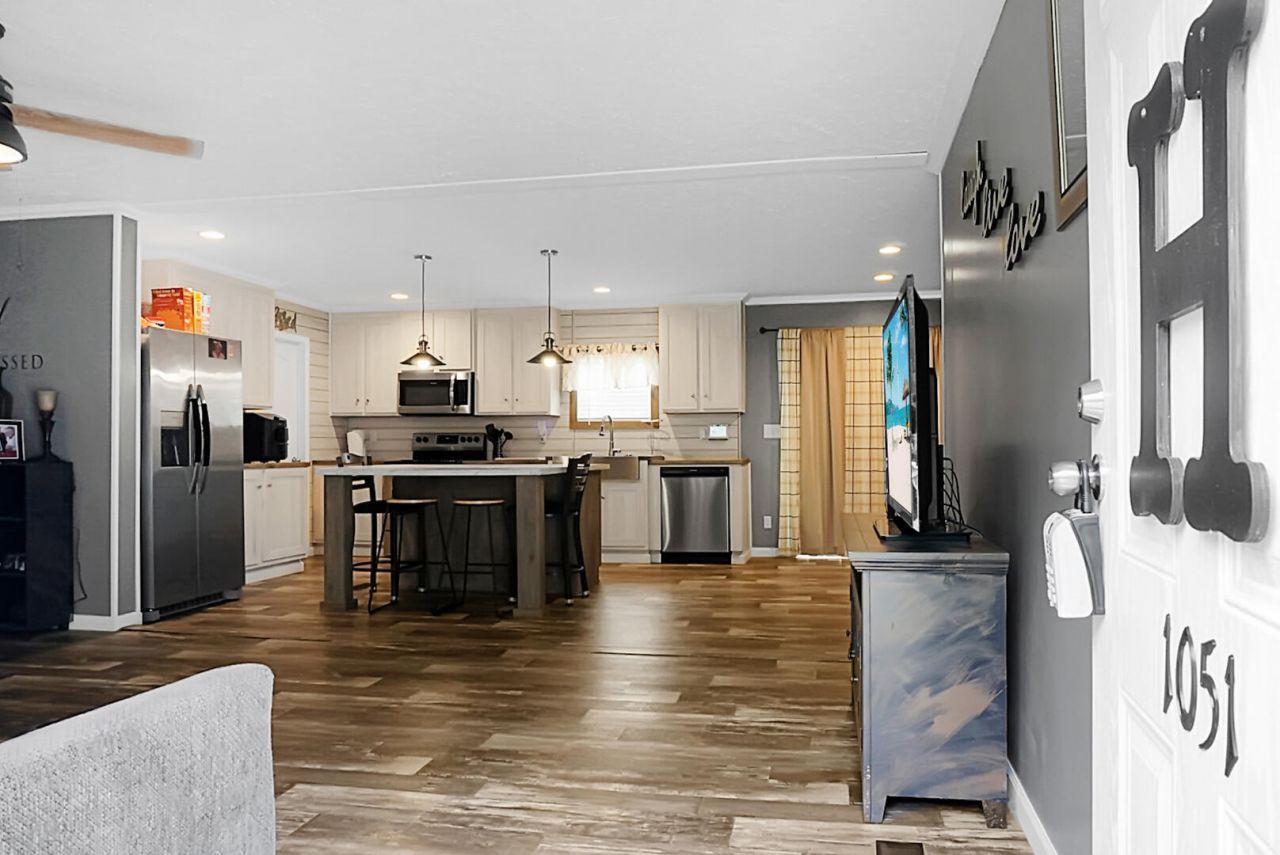 1051 Cooper Store Road Photo 10