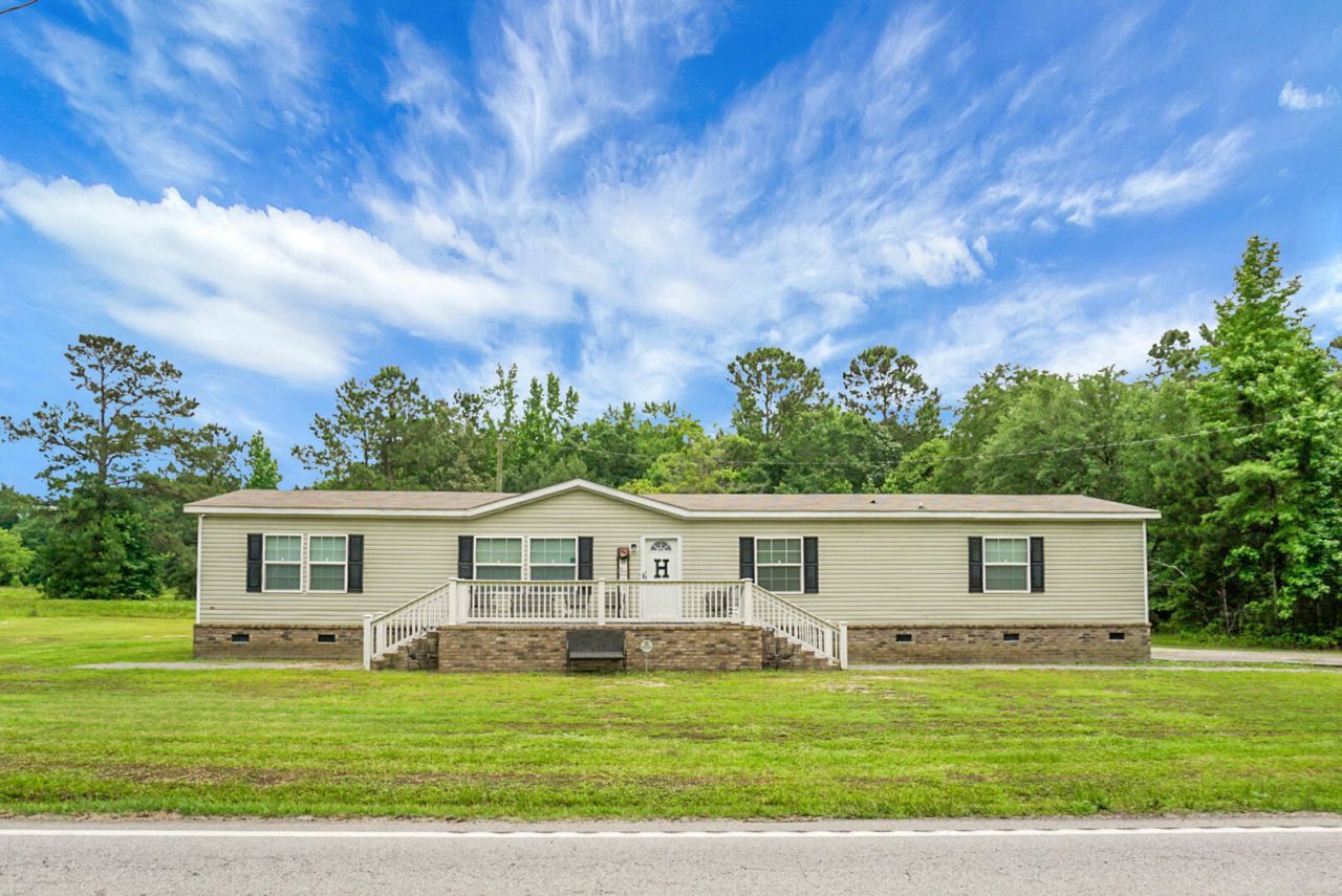 1051 Cooper Store Road Photo 3