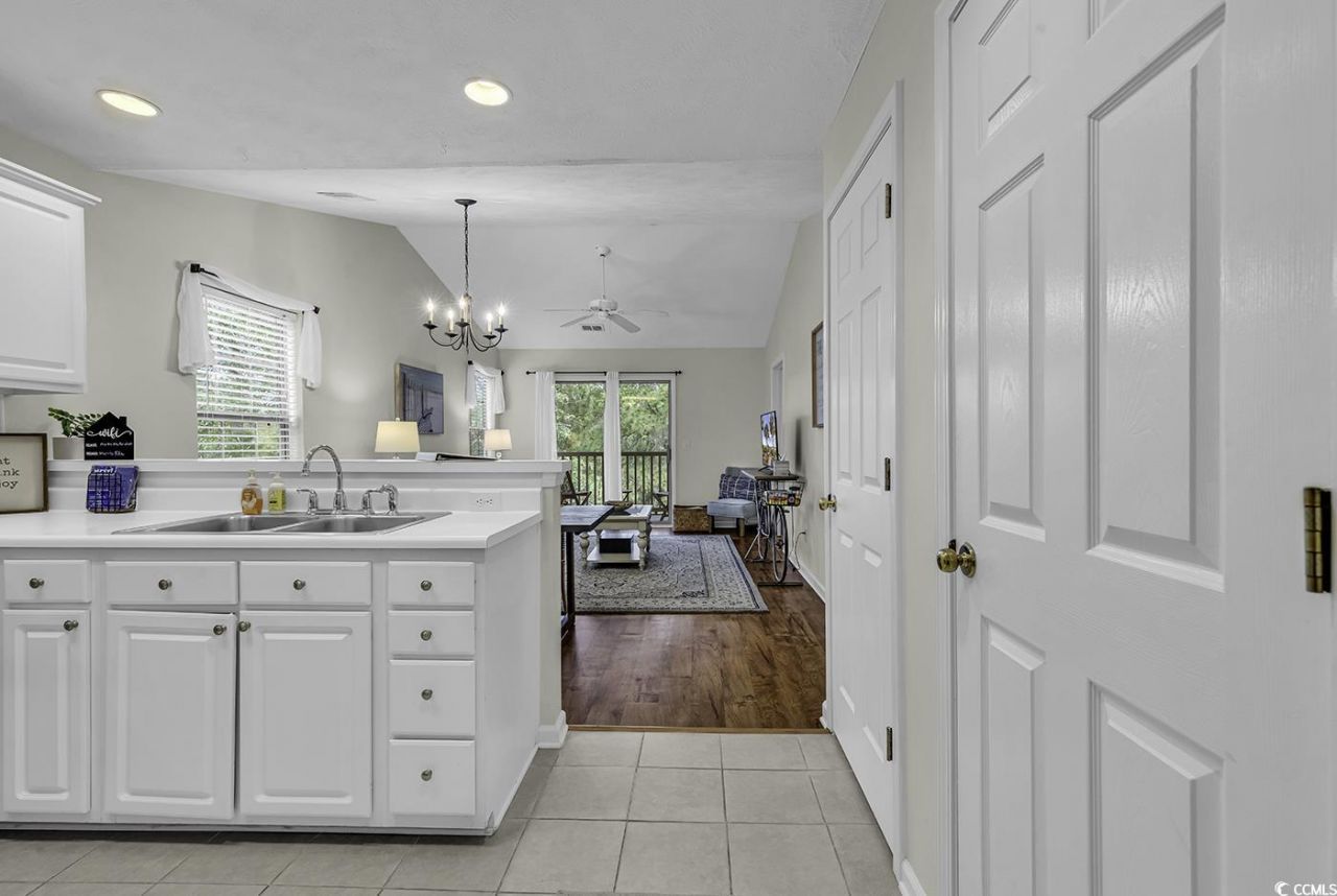 598 Blue Stem Dr. Photo 11