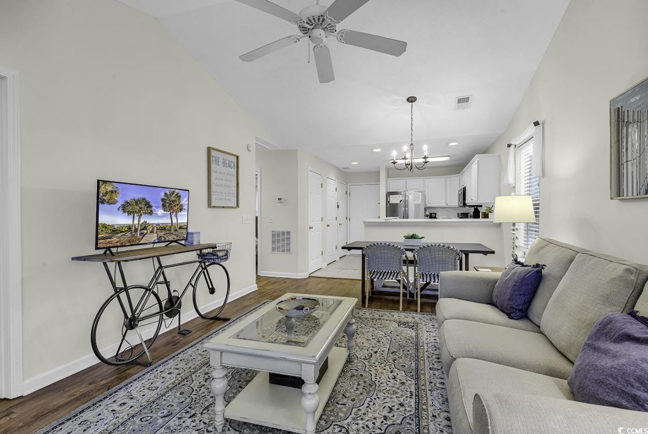 598 Blue Stem Dr. Photo 15