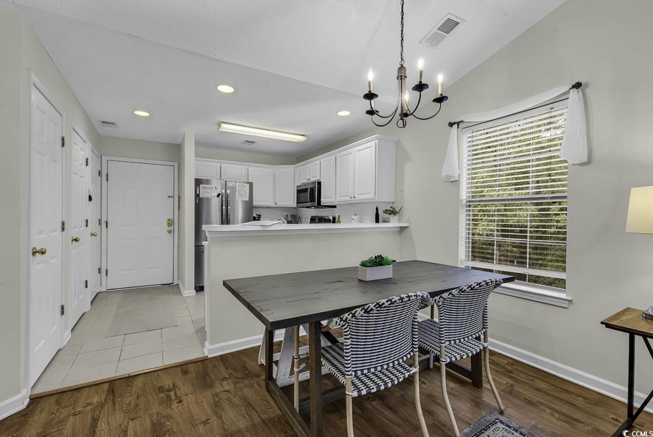 598 Blue Stem Dr. Photo 17