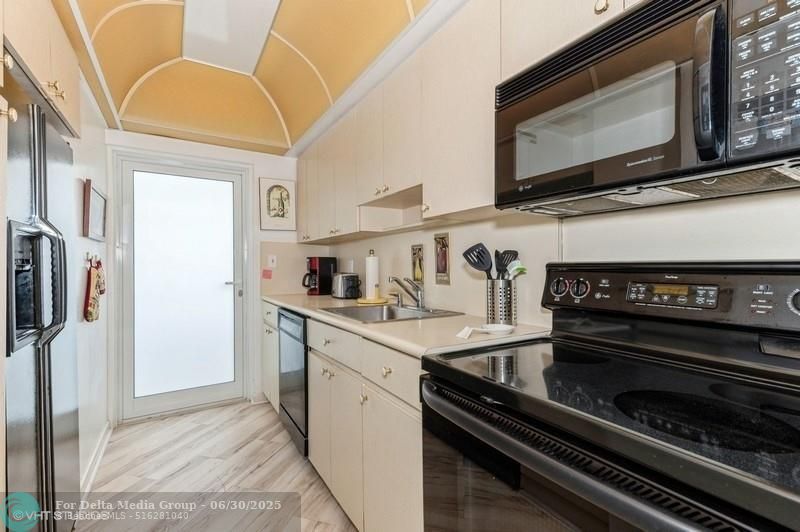 710 N Ocean Boulevard, Unit 1203, Pompano Beach, FL 33062 Photo