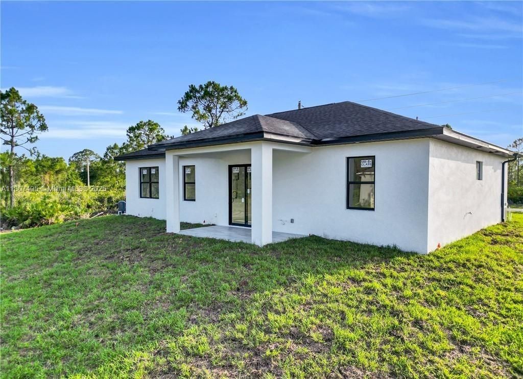 1844 Richmond Ave, Lehigh Acres, FL 33972 Photo