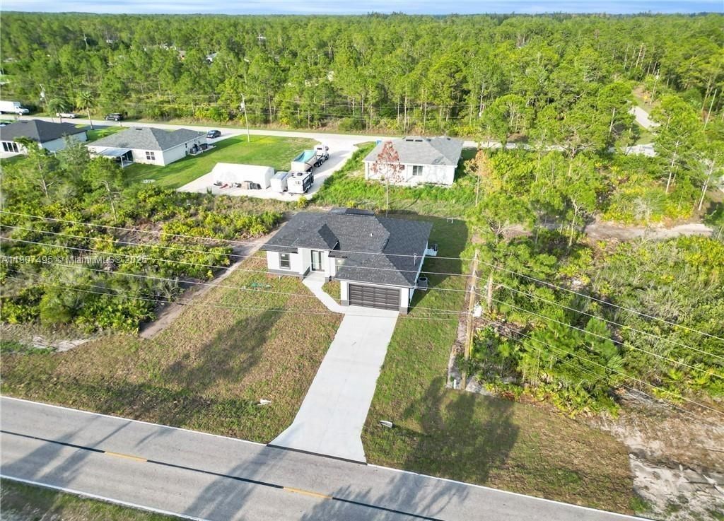 1844 Richmond Ave, Lehigh Acres, FL 33972 Photo