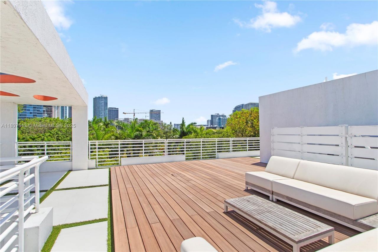 455 NE 39th St, Unit 102, Miami, FL 33137 Photo