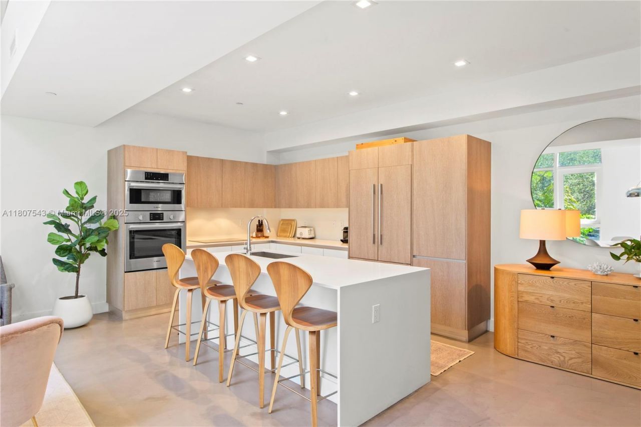 455 NE 39th St, Unit 102, Miami, FL 33137 Photo