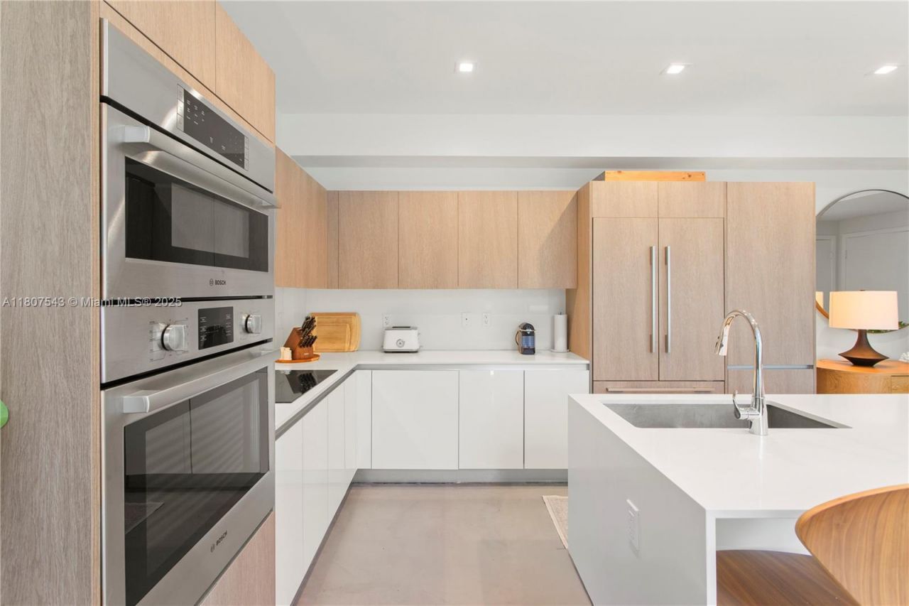 455 NE 39th St, Unit 102, Miami, FL 33137 Photo