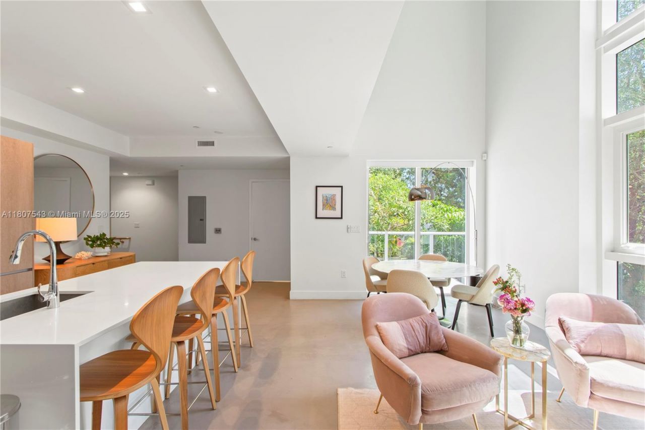 455 NE 39th St, Unit 102, Miami, FL 33137 Photo