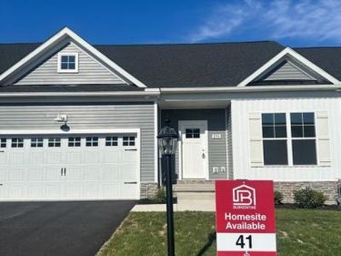 256 RIDGE VIEW LANE, Unit 41, HANOVER, PA 17331