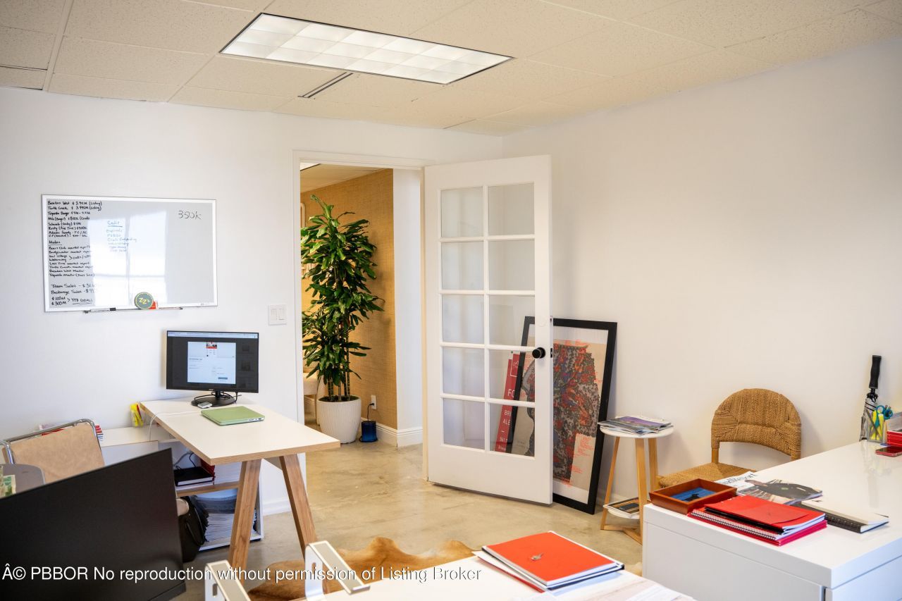 180 Royal Palm Way, Unit 201, Palm Beach, FL 33480 Photo