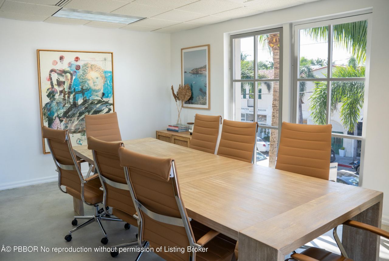 180 Royal Palm Way, Unit 201, Palm Beach, FL 33480 Photo