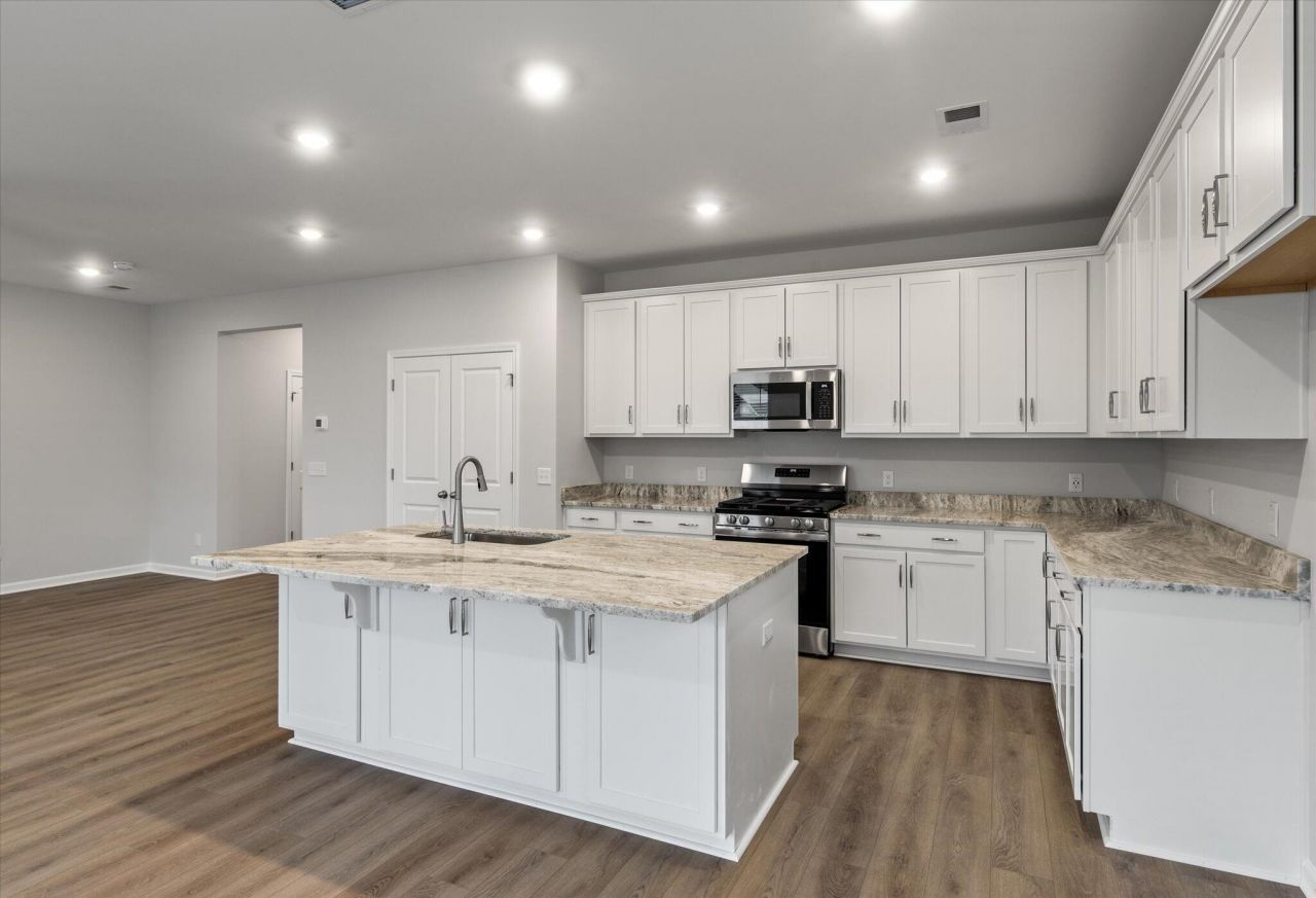 112 Shingle Oak Drive Photo 11