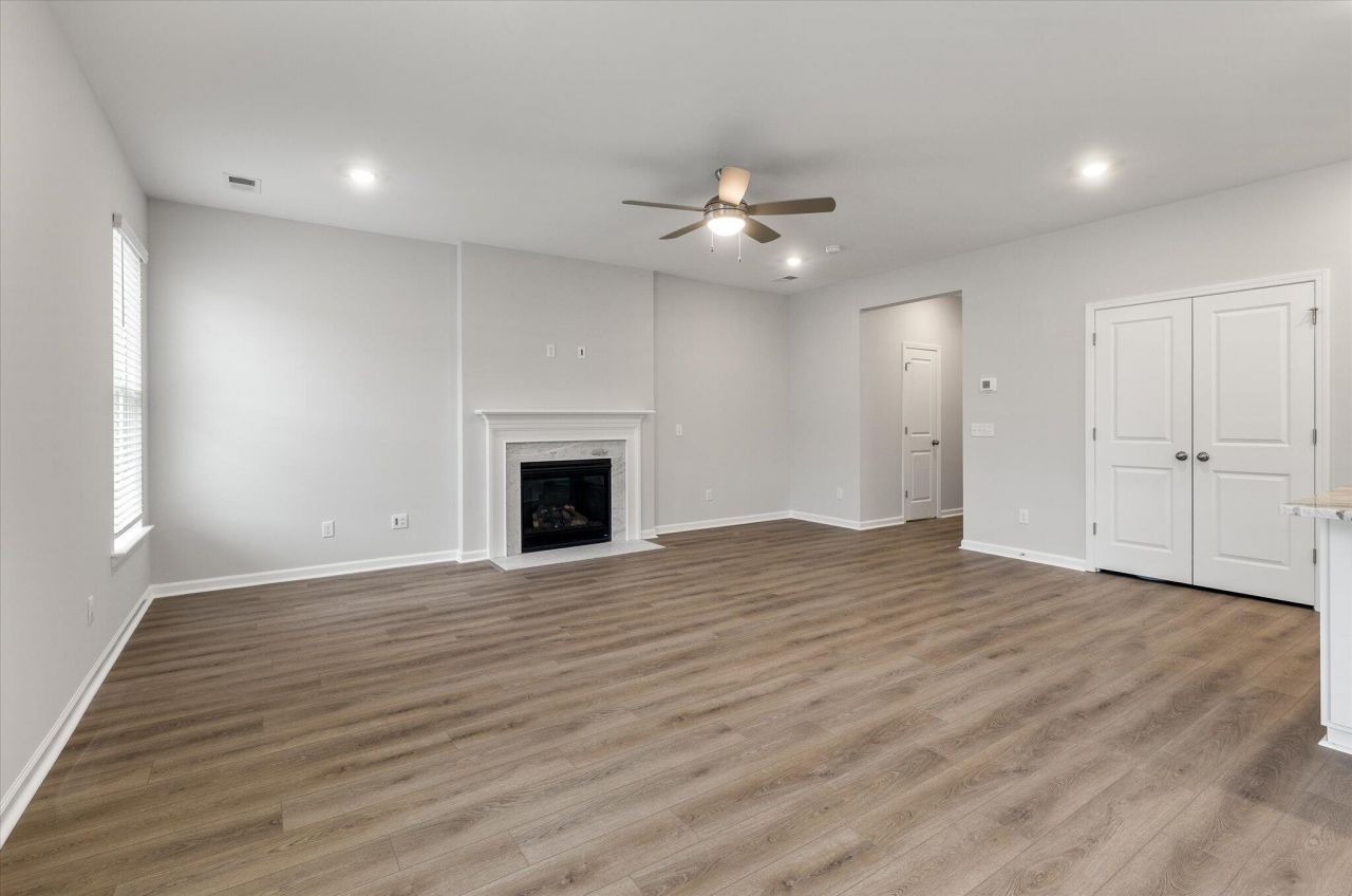 112 Shingle Oak Drive Photo 18