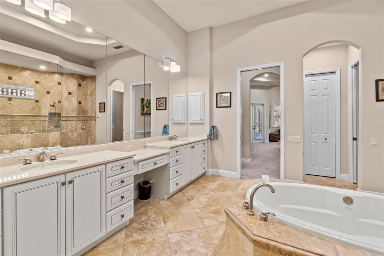 6808 Belmont Court, Lakewood Ranch, FL 34202 Photo