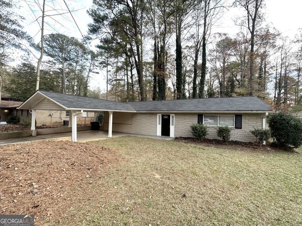 310 Flagstone Drive SW, Atlanta, GA 30331