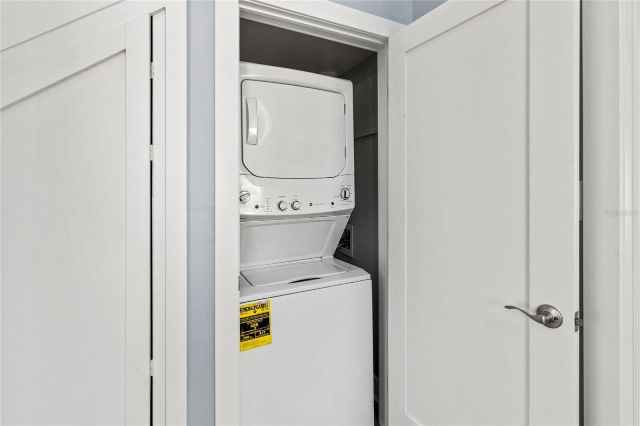 800 S Blvd Of The Presidents, Unit 5, Sarasota, FL 34236 Photo