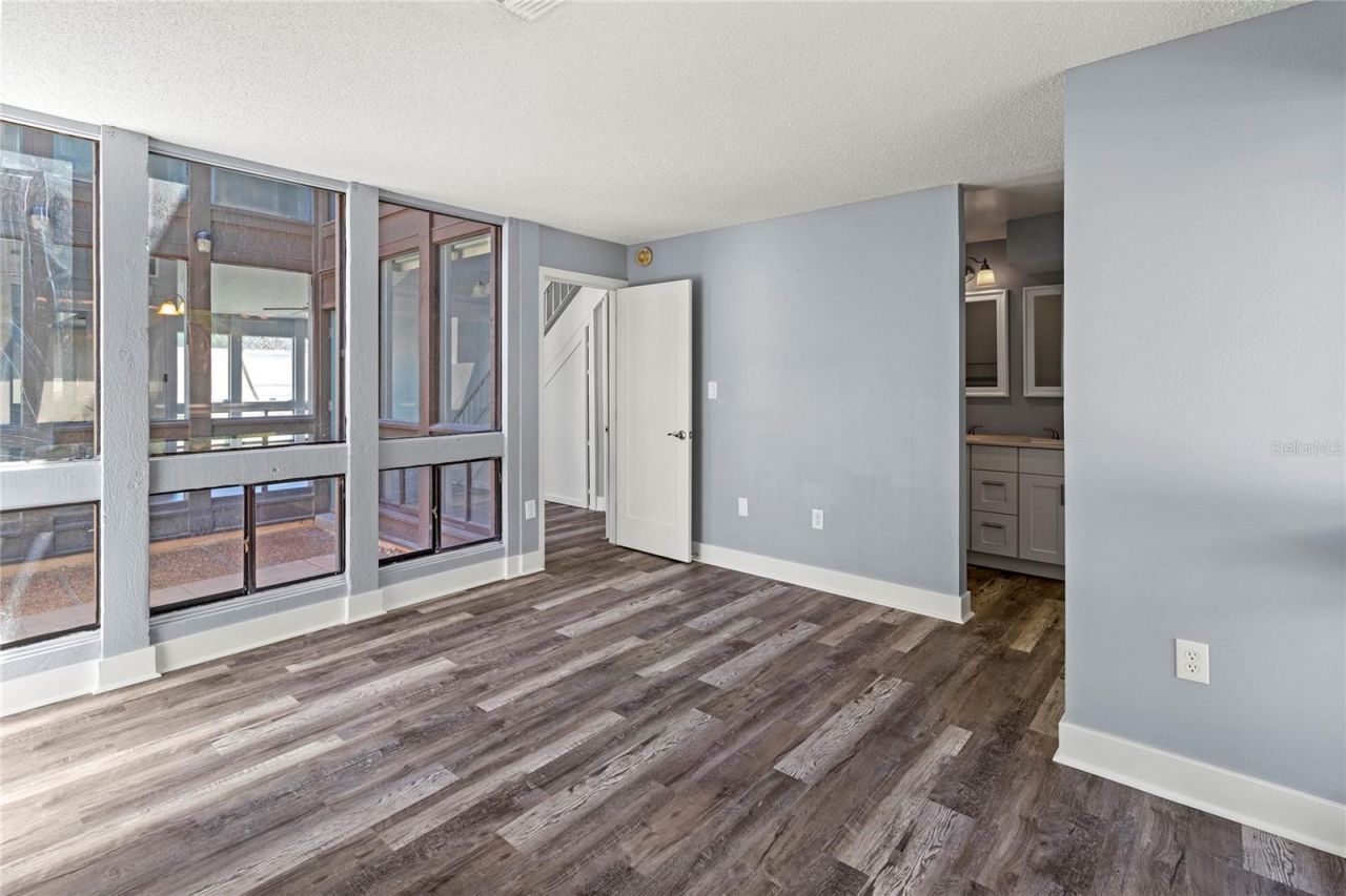 800 S Blvd Of The Presidents, Unit 5, Sarasota, FL 34236 Photo