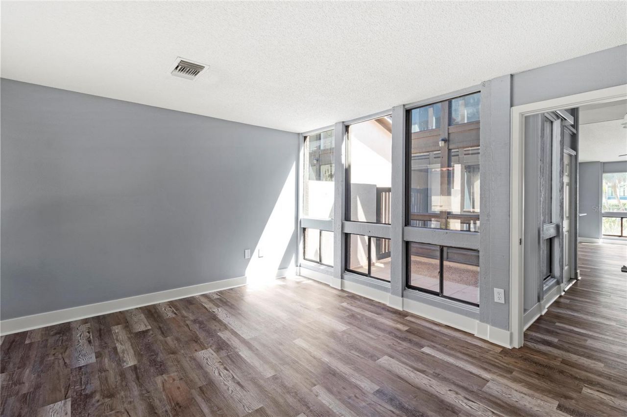 800 S Blvd Of The Presidents, Unit 5, Sarasota, FL 34236 Photo