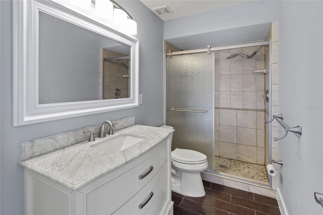 800 S Blvd Of The Presidents, Unit 5, Sarasota, FL 34236 Photo