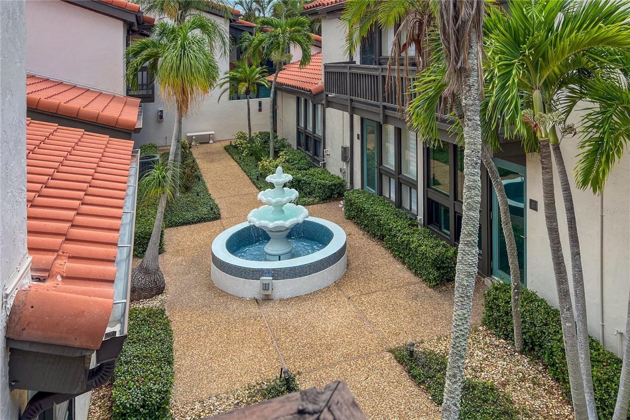 800 S Blvd Of The Presidents, Unit 5, Sarasota, FL 34236 Photo