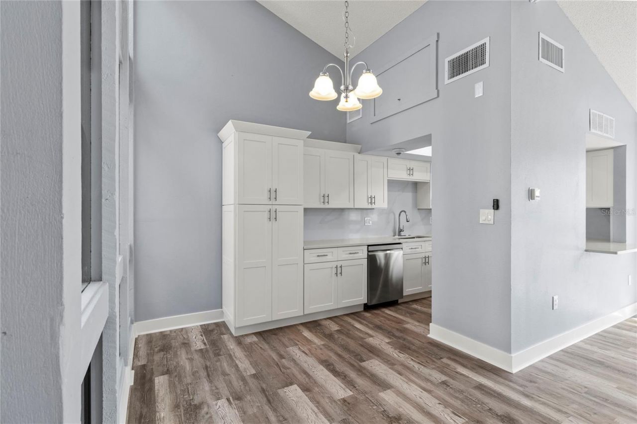 800 S Blvd Of The Presidents, Unit 5, Sarasota, FL 34236 Photo