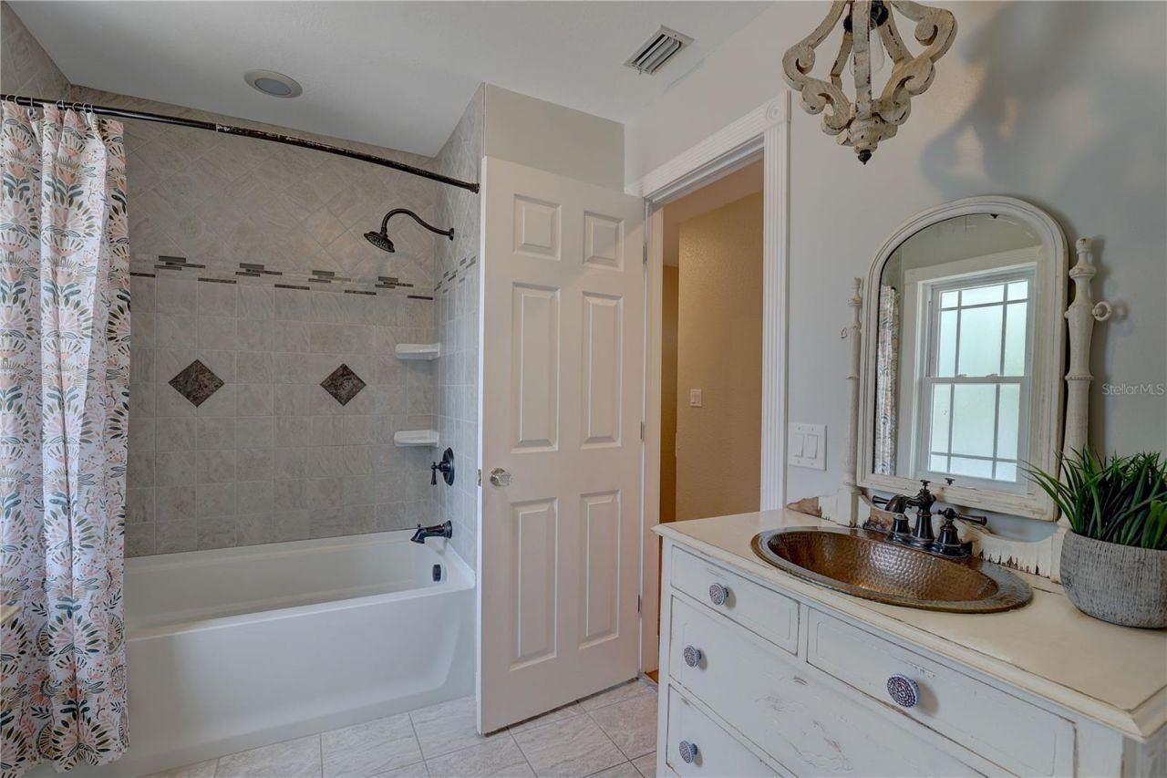 7600 Drew Oak Drive, Seminole, FL 33772 Photo