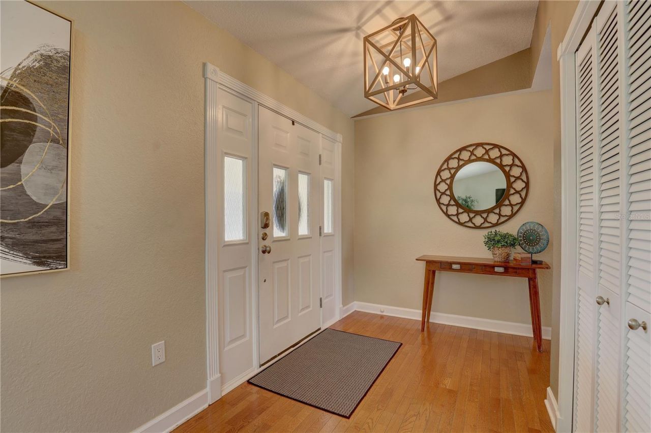 7600 Drew Oak Drive, Seminole, FL 33772 Photo